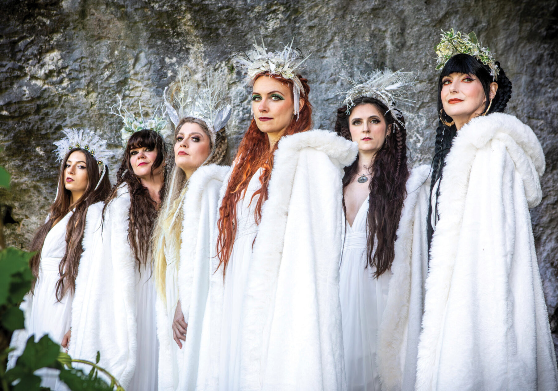 003-The-Mediaeval-Baebes---photo-credit-Rob-Kelly